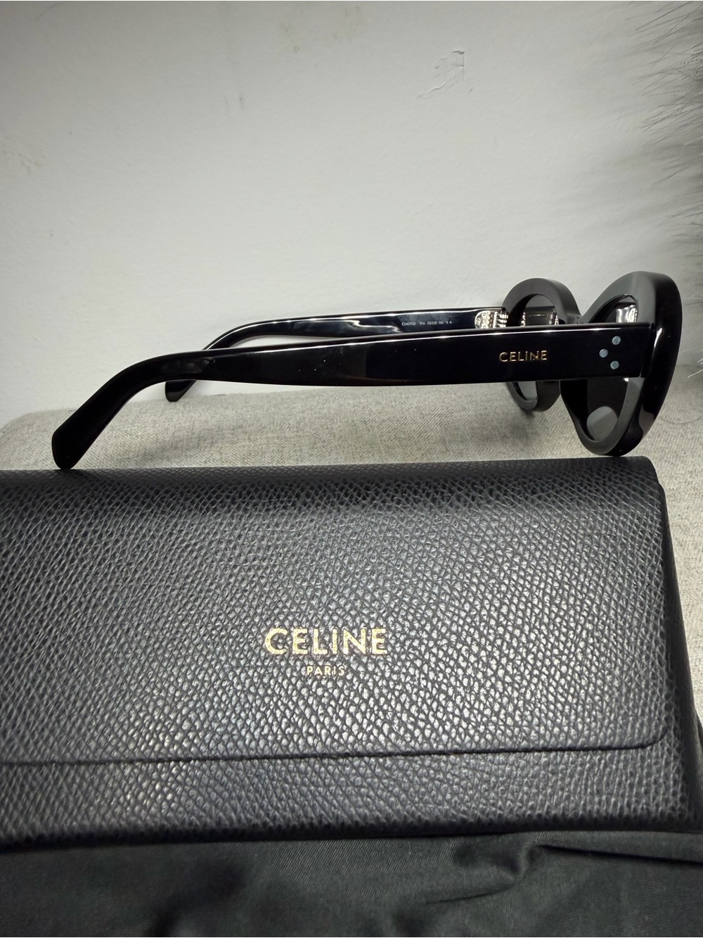 NEW CELINE CL401931 SIDE LOGO CAT EYE S193 OVAL SUNGLASSES IN ACETATE - Picture 6 of 10